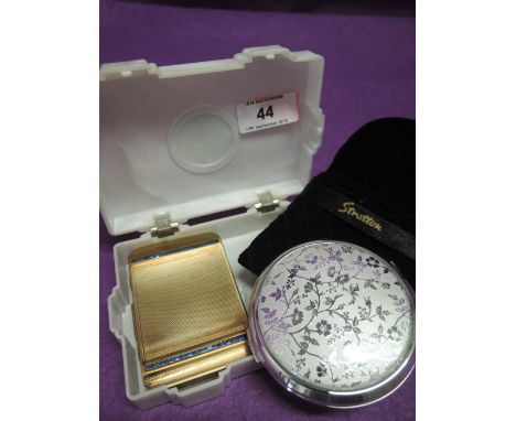 A vintage Kleeneze box containing two Stratton compacts