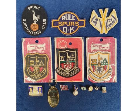 Football badges, Tottenham Hotspur, a selection, 6 cloth badges inc. 3 Coffer Sports Blazer badges in original packets of iss