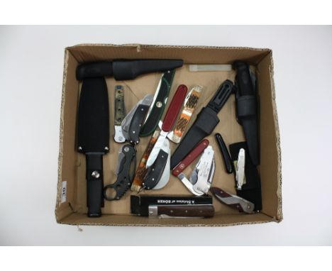 A collection of hunting, and pocket knives to include Victorinox, Bush Knife, British army knife etc (17)