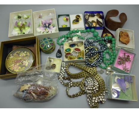 A collection of vintage costume jewellery and a Stratton compact 