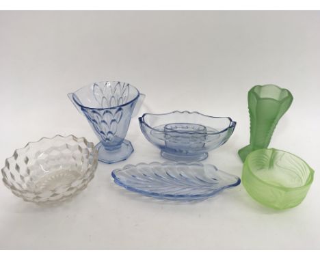 A small collection of glass including a Walther Sohne fish shaped trinket bowl, a Davison green vase and other Art Deco glass