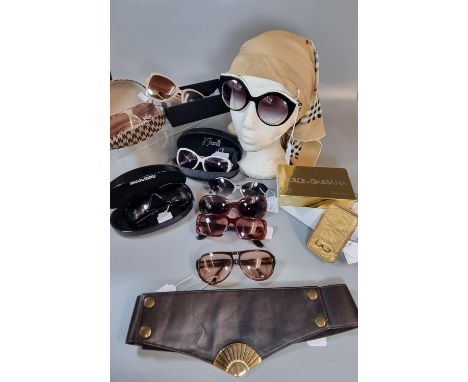 Box of designer style fashion accessories and electricals to include: various sunglasses and sunglass cases, leather belt, cr