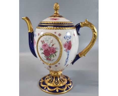 House of Faberge, the Faberge Egg Imperial Teapot. (B.P. 21% + VAT)No obvious damage.