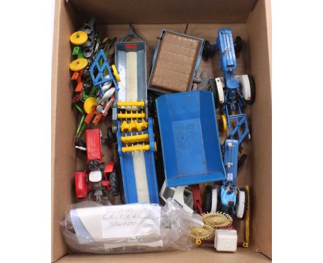 One tray containing a collection of mixed Britains, loose diecast vehicles etc to include a Ford 5000 tractor, immediate post
