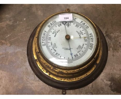 Ships barometer