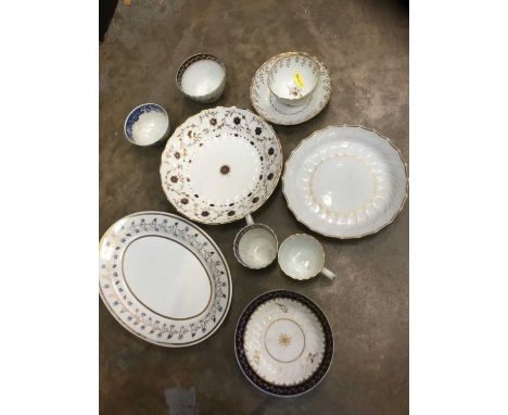Group of 18th century and later Worcester porcelain tea cups and dishes