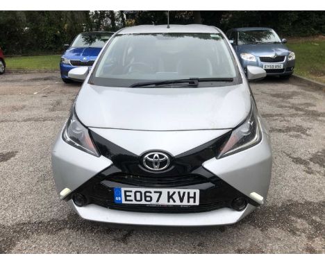 2017 Toyota Aygo X-Play VVT-I 1.0 petrol, Manual, Reg. No. EO17 KVH, 4,041 miles, finished in silver, MOT until 29th Septembe