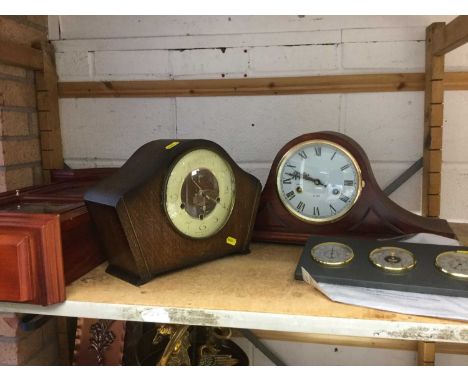 Regulator style wall clock, together with two mantel clocks and a combination barometer thermometer (4)