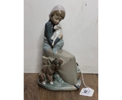 LLADRO FIGURINE 1278 GIRL WITH LAMB AND BOX