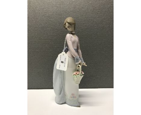 LLADRO FIGURINE 7622 BASKET OF LOVE AND BOX