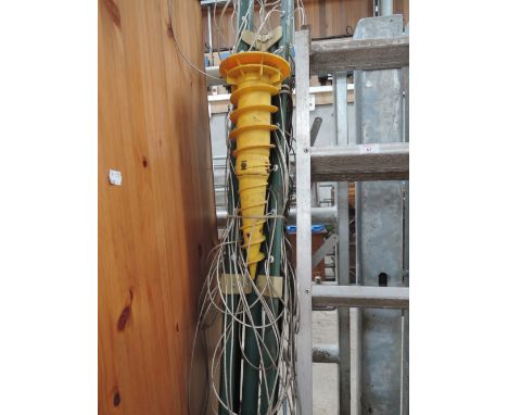 A rotary clothes line