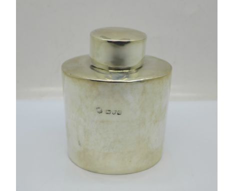 A silver tea caddy, Chester 1899, 83g 