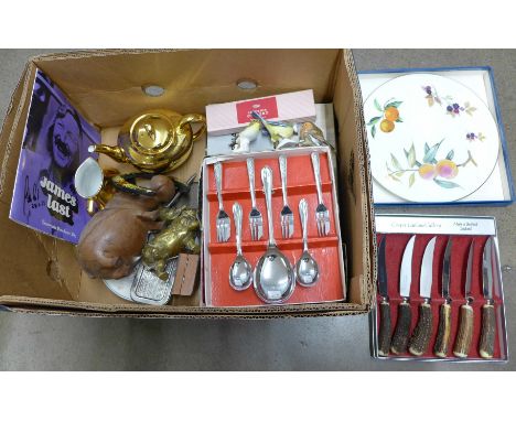 A Royal Worcester gold lustre tea pot and milk jug, a Royal Worcester cake plate, boxed, various cased flatware, (some part s
