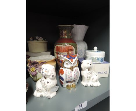 A selection of vintage ceramics including Wedgwood
