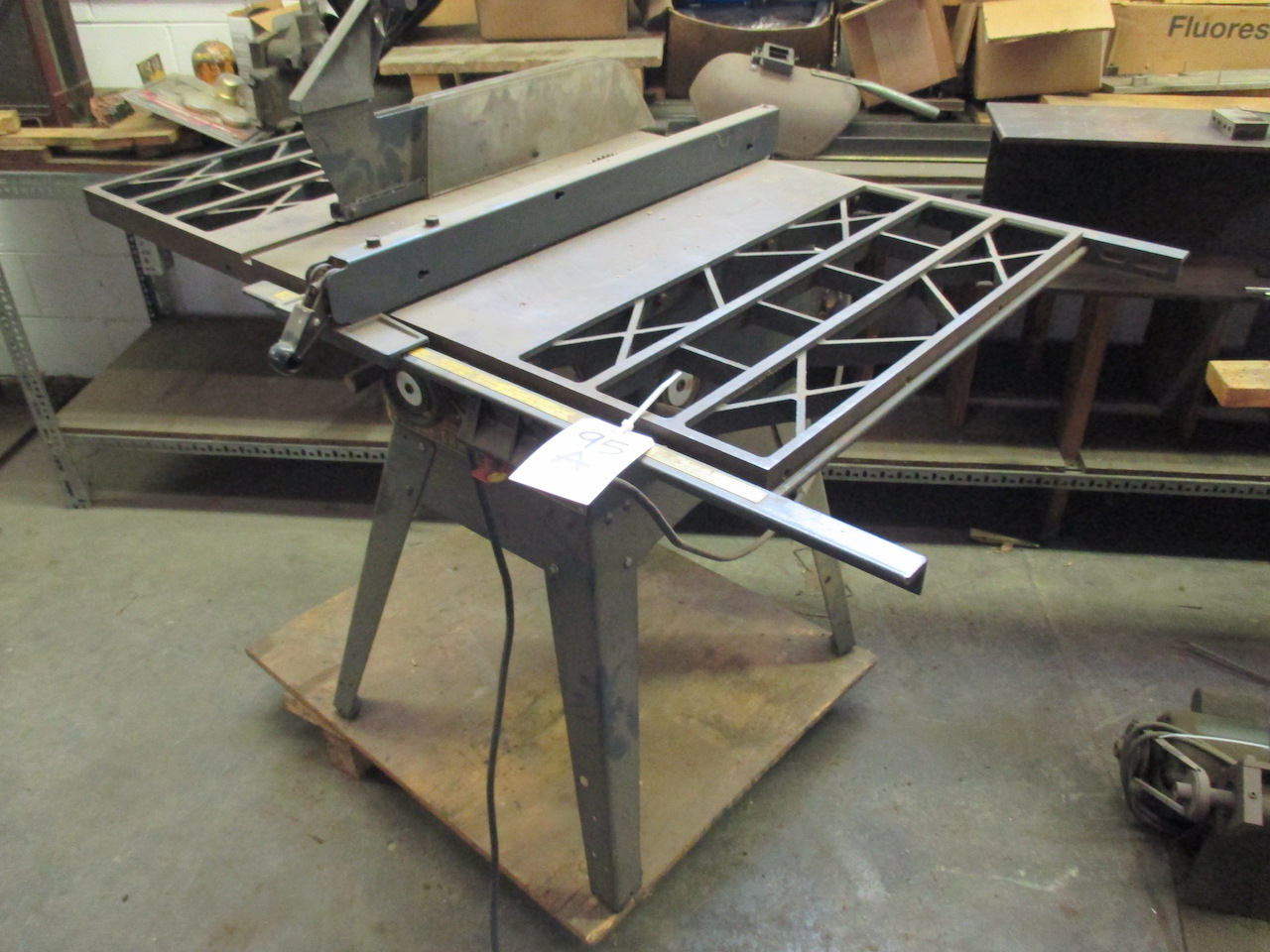 SEARS/CRAFTSMAN MODEL 113.298720 10" TABLE SAW S/N 88270P1307; W/44" x