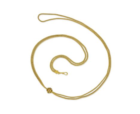 CHAINE DE MONTRE EMAIL ET RUBIS SYNTHETIQUESComposée d'une double chaine à mailles colonnes réhaussée d'un coulant, accentué 