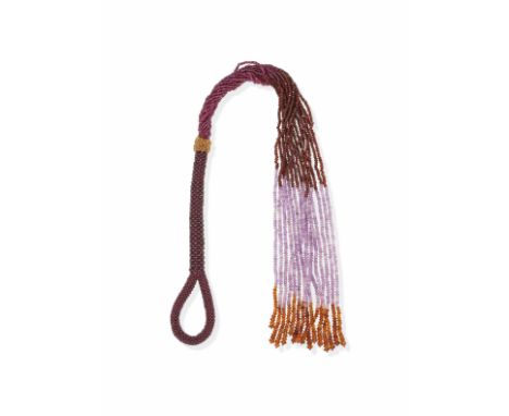 COLLIER GRENATS, AMETHYSTES ET CITRINESOrné de perles de grenats, améthystes, rubis et citrines facettées, longueur 73.0 cm, 