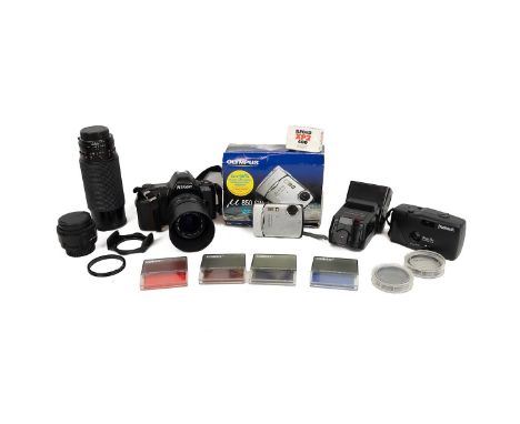Nikon F-601m camera in soft case, with Sigma DL zoom 35-80mm; Nikon 50mm AF Nikkor lens; Vitacon MC Auto 60-300mm lens; flash