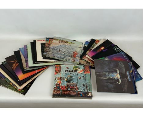 Collection of vinyl records to include Pink Floyd 'Wish You Were Here', Deep Purple x 3, David Bowie x 3, Black Sabbath 'Mast