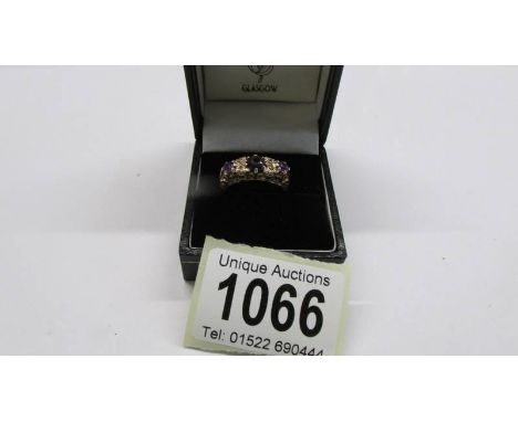 A diamond and amethyst vintage ring in 9ct gold, size L, 2.97 grams.