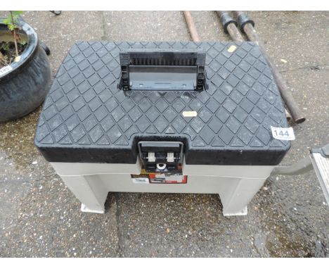Plastic Tool Box/Step 