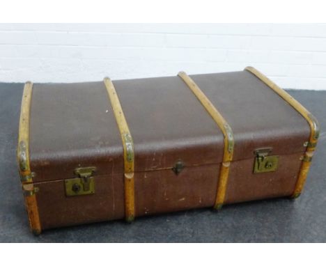 Vintage storage trunk, 30 x 91cm 