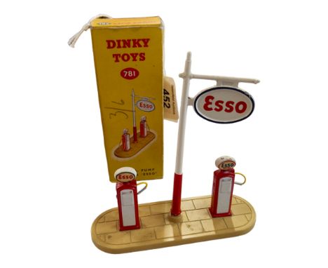 BOXED DINKY MODEL 781, ESSO PETROL PUMP SET, ON PLATFORM WITH TWO PUMPS &amp; SIGN 