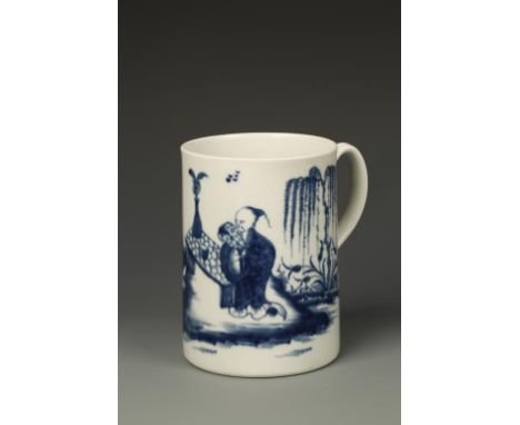 A WORCESTER BLUE AND WHITE PORCELAIN MUG, 'Gardener' pattern, crescent mark on underside, circa 1765-70, 5" high