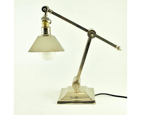 A 20th century heavy chrome anglepoise counter balance table lamp - light. Square terraced base with counter balance arms ris