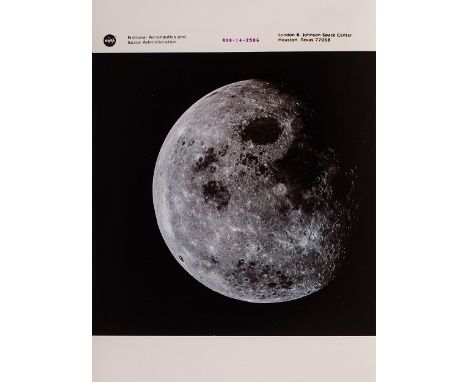 Apollo 8 mission Nasa code AS8-14-2506Nearly full MoonLate print.20 x 25 cm. Starting price: € 900Photograph of nearly full m