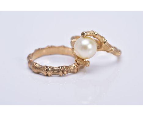 A LATE 20TH CENTURY CULTURED PEARL SINGLE STONE RING, crossover design to a textured bamboo design shoulders and shank, stamp