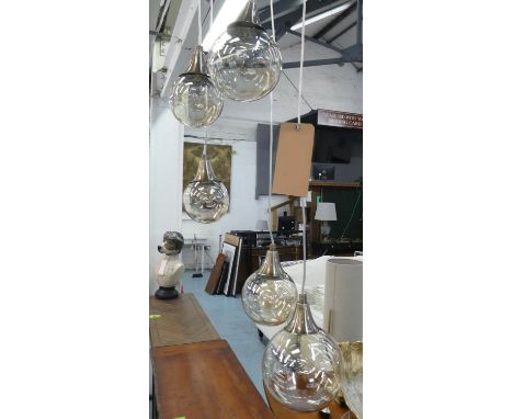 HANGING LIGHT, approx 97cm H, with five glass droplets. 