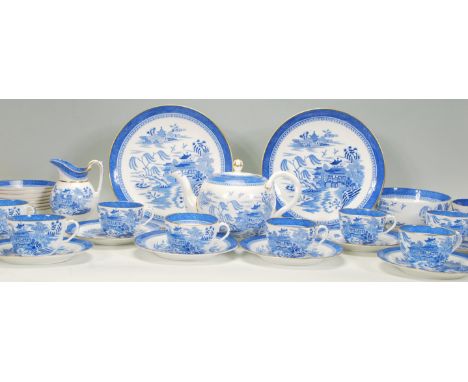 A collection of 19th and 20th Century Copeland Spode blue and white china transfer printed in the willow pattern to include e