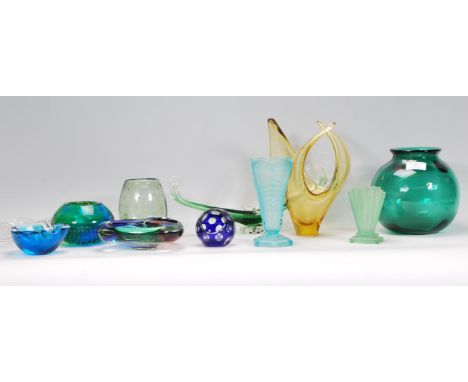 A collection of retro vintage studio art glass to include Murano; green glass Gondola, control bubble vases of bulbous form, 