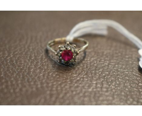 Ladies 9ct Gold Ruby Cluster set ring Size M. 2.1g total weight