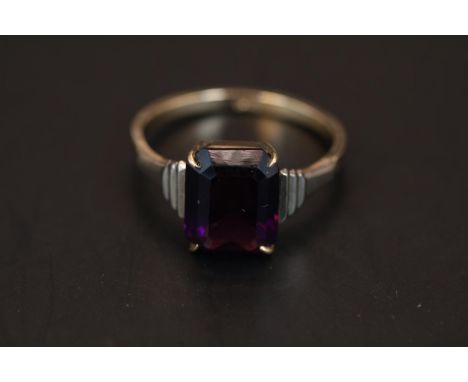 Ladies 9ct Gold Amethyst Square cut ring Size L. 2.2g total weight 