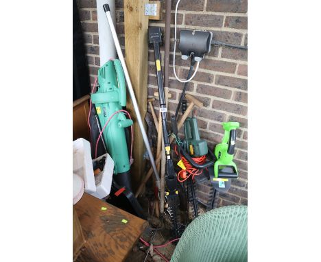 Collection of assorted Garden Tools 