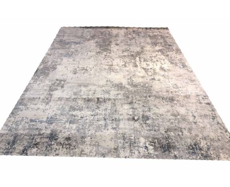 'LUKE' ABSTRACT CONTEMPORARY CARPET, 320cm x 240cm.