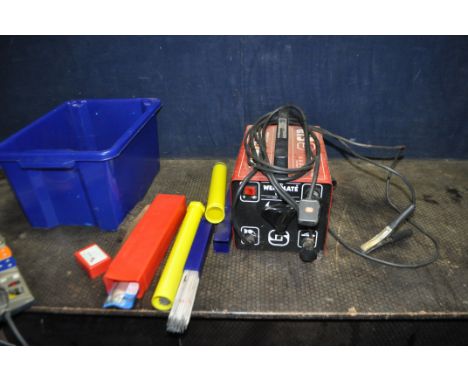 A WELDMATE 140 ELECTRIC ARC WELDING PLANT with earth and electrode clamps and welding rods (PAT fail due to uninsulated plug,