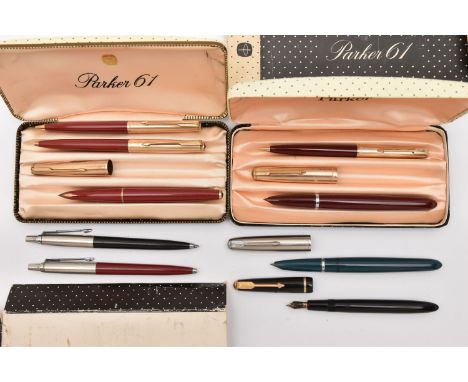 AN ASSORTMENT OF PENS, to include a cased 'Parker 51' three piece set comprising of a fountain pen, ball point pen and pencil