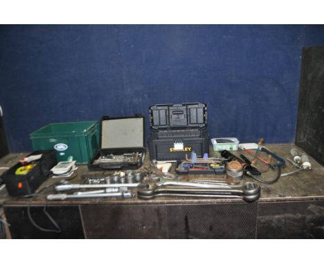 A COLLECTION OF AUTOMOTIVE TOOLS, including a Britool N74 rachet, a H91 knuckle, a H84 bar, Britool and other spanners, socke