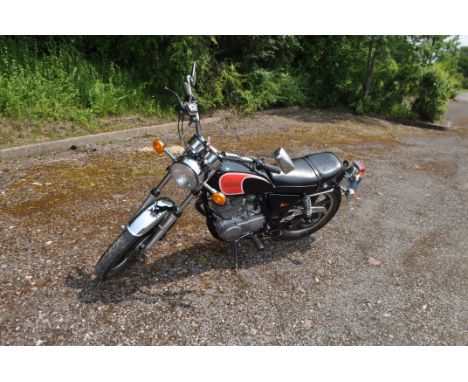 A 1978 YAMAHA SR500 MOTORCYCLE in black with a 499cc petrol engine, two keys, registration number YBA 191S, V5C present, and 