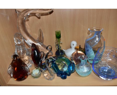 A COLLECTION OF ASSORTED ART GLASS ORNAMENTS to include a Sevres Crystal 'Shark' sculpture height 33cm (multiple sizeable chi