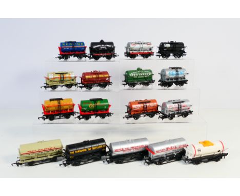 Hornby - Mainline - Other - A collection of unboxed OO gauge tank wagons including Wakefield Castrol Motor Oil, Royal Dayligh