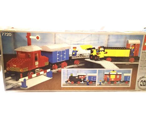 Lego 7720 train set. P&amp;P Group 1 (£14+VAT for the first lot and £1+VAT for subsequent lots) 