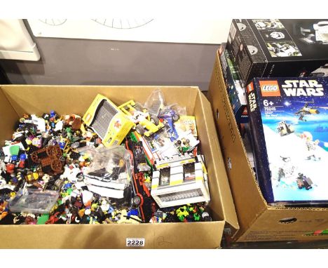 Quantity of loose Lego parts and figures and a selection of empty Lego boxes. P&amp;P Group 3 (£25+VAT for the first lot and 