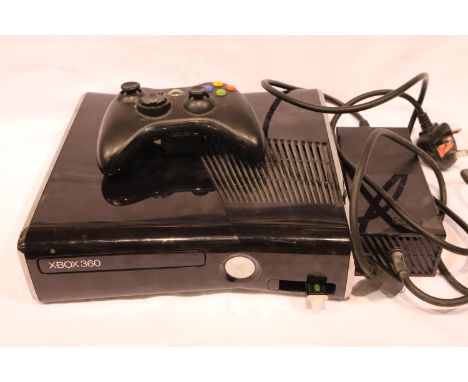 Xbox 360 console with one wireless controller and power lead, boxed. P&amp;P Group 3 (£25+VAT for the first lot and £5+VAT fo