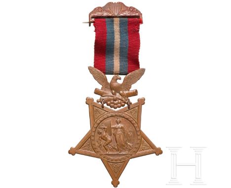 Congressional Medal of Honor in Armeeausführung 1896 - 1904, unverausgabtes Exemplar In Bronze geprägter, auf der Spitze steh