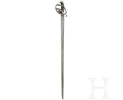 Säbel M 1826 mit Pallaschklinge Kräftige, gerade, beidseitig doppelt gekehlte Rückenklinge (fleckig) mit zweischneidiger Spit