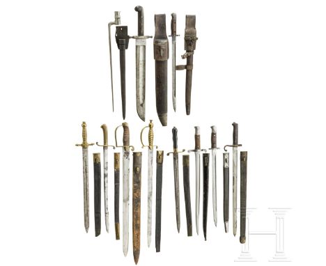 Elf Seitengewehre, international, 19./20. Jhdt. Österreichischer Pioniersäbel (Faschinenmesser) M 1853 mit breiter Rückenklin